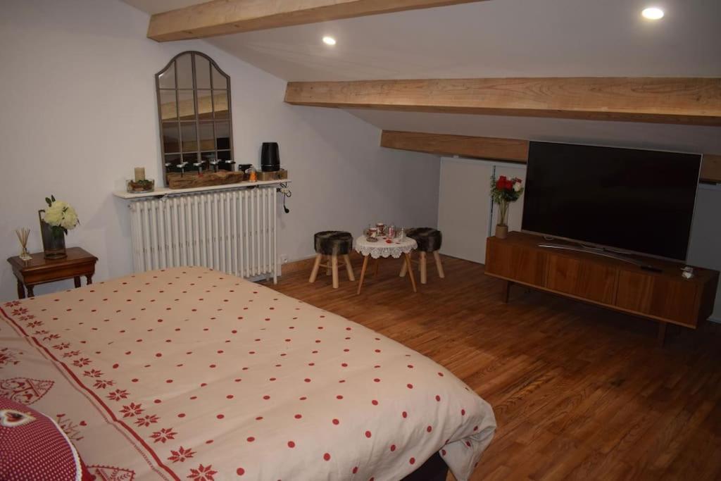 Domaine La Tuilerie Bed & Breakfast Guîtres Oda fotoğraf